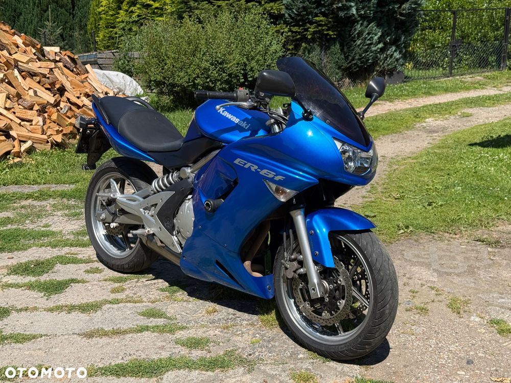 Kawasaki ER - 1