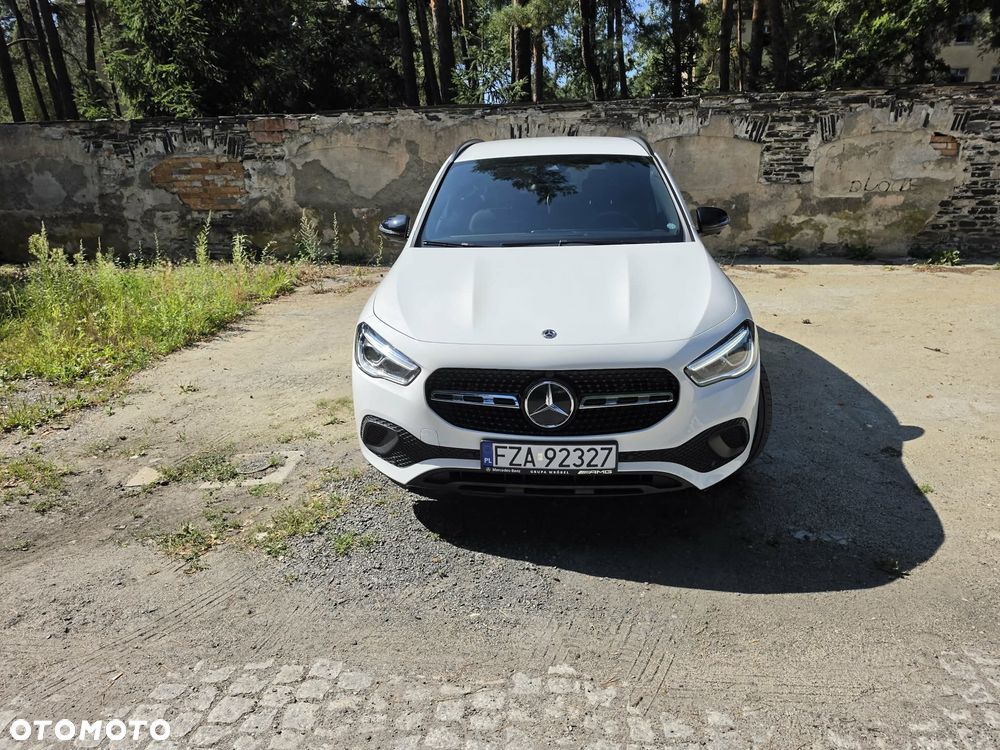 Mercedes-Benz GLA 200 Business Edition - 4