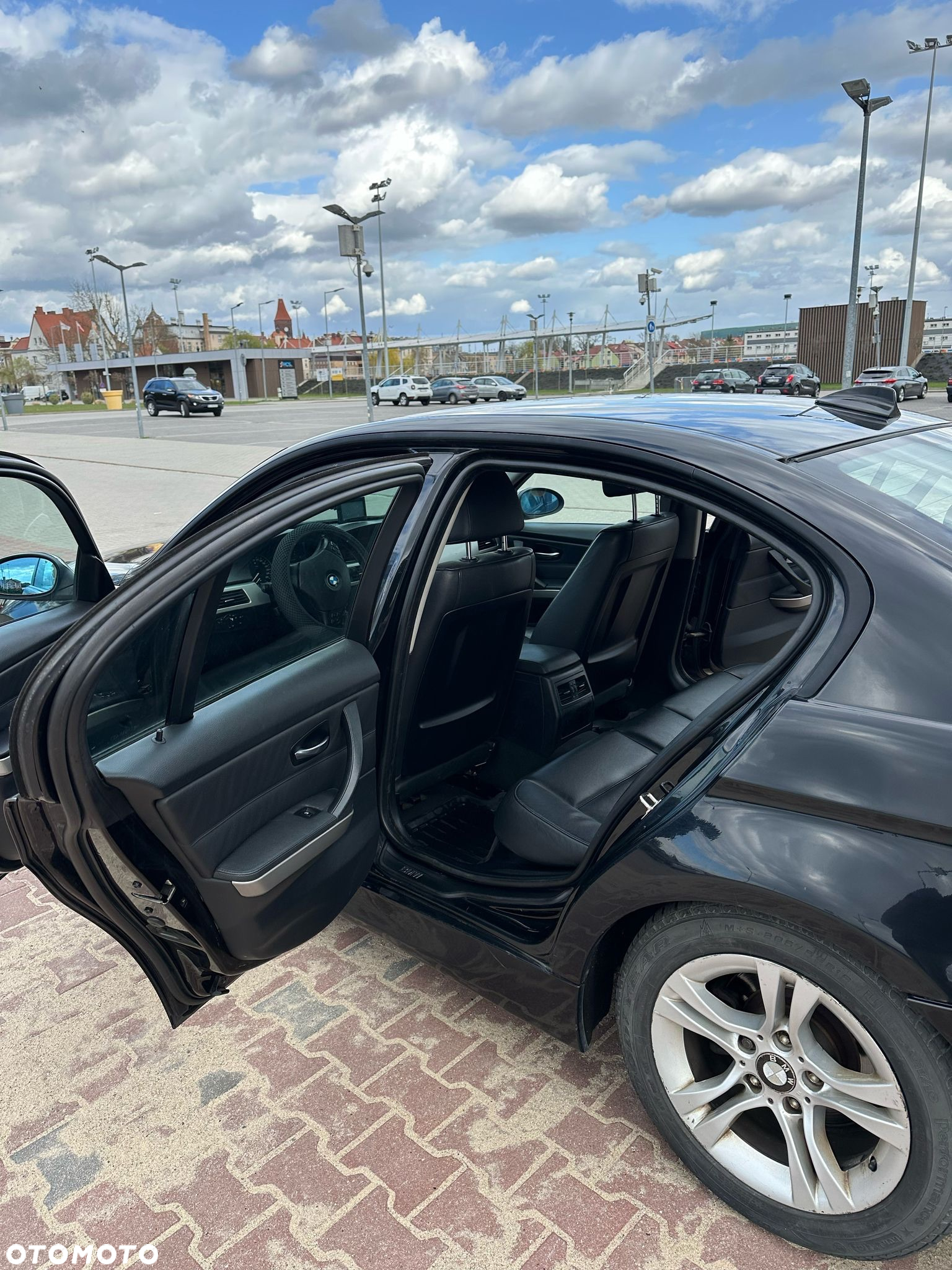 BMW Seria 3 318i - 6