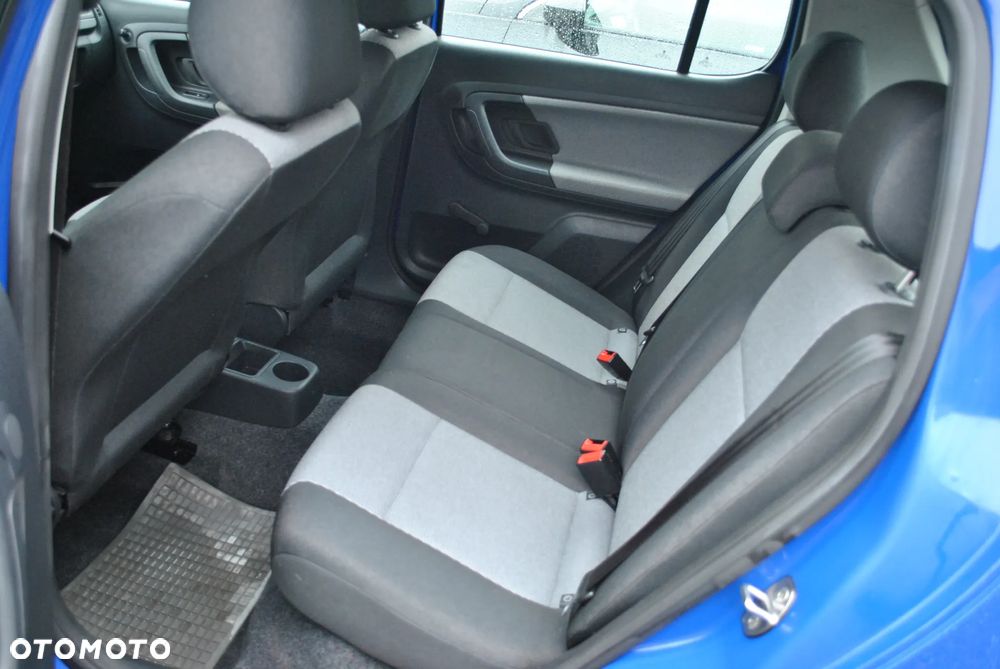 Skoda Fabia 1.2 HTP COOL Edition - 16