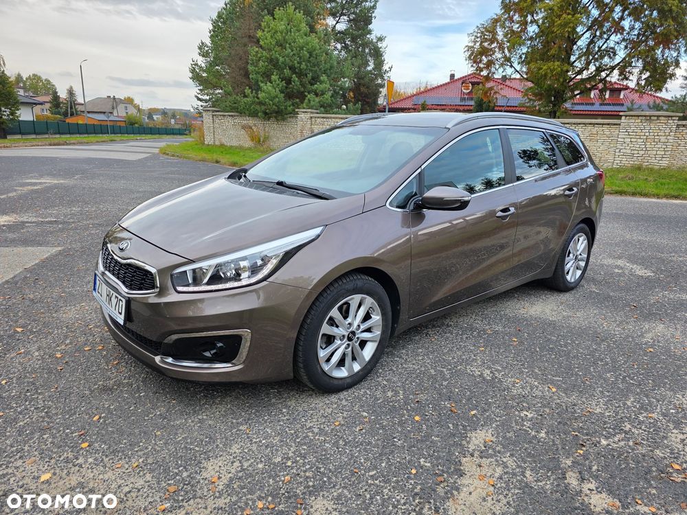 Kia Ceed - 14