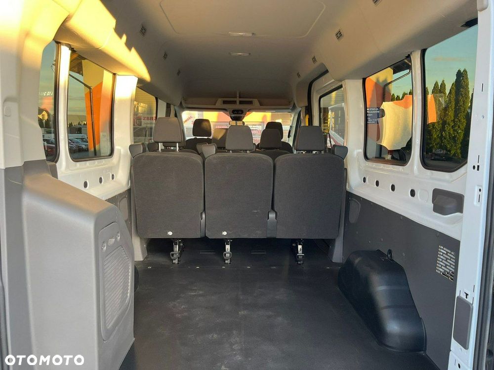 Ford Transit - 10