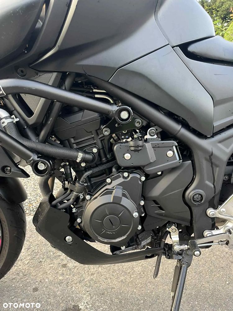 Yamaha MT - 5