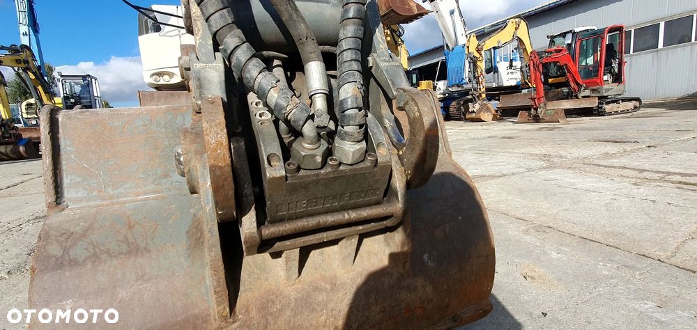 Liebherr A912 Compact - 9
