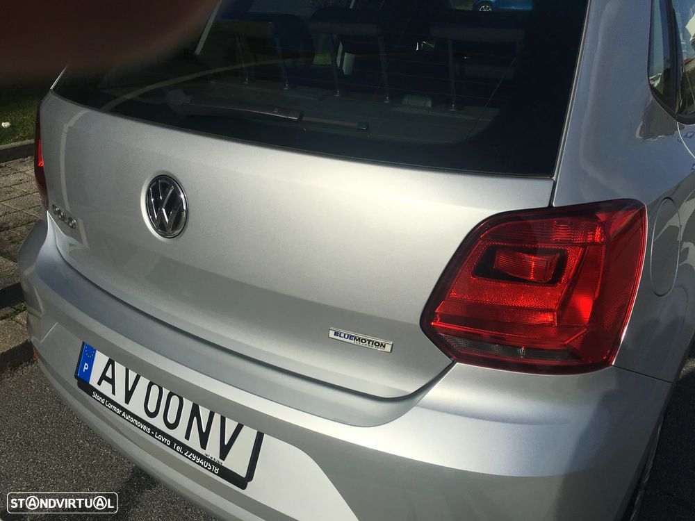 VW Polo 1.0 (Blue Motion ) Comfortline - 5
