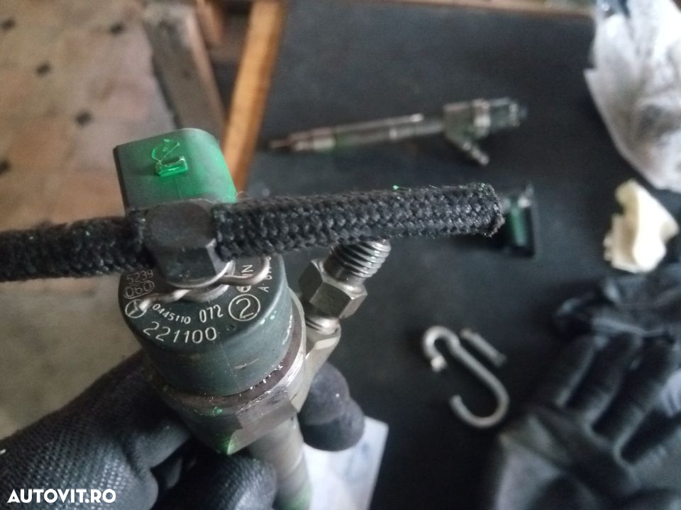 Injectoare Mercedes 2.2 cdi 0445110072 A5110700987 - 4