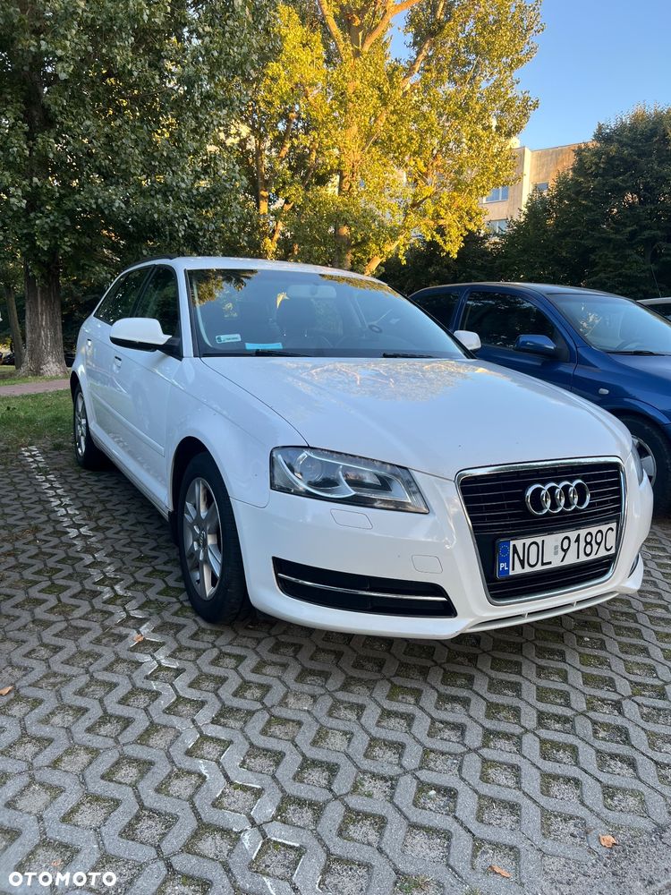 Audi A3 Sportback - 2