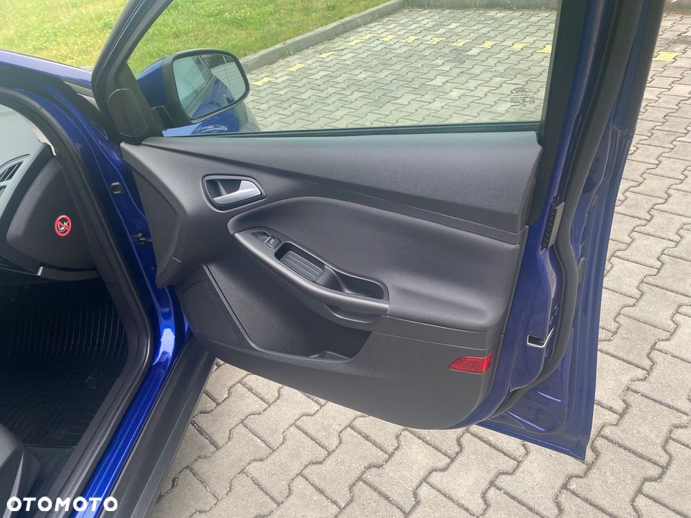 Ford Focus 1.0 EcoBoost Trend Edition Business - 37