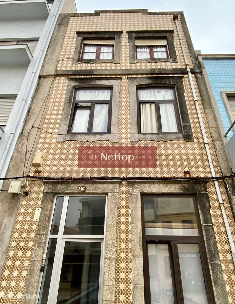 Prédio com 3 andares em Zona Histórica - Póvoa de Varzim - Grande imagem: 2/10