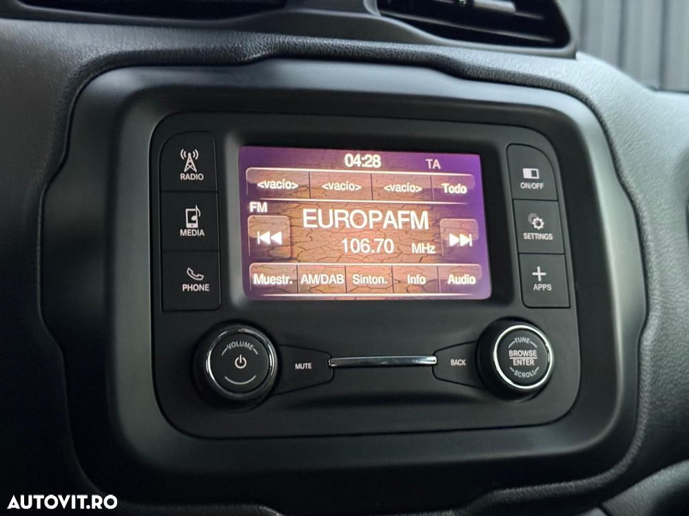 Jeep Renegade - 8