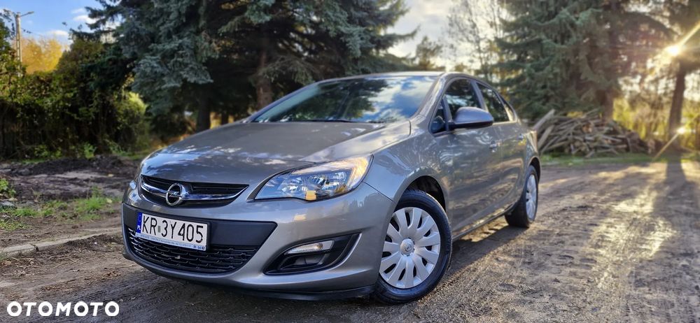 Opel Astra IV 1.6 Cosmo - 3