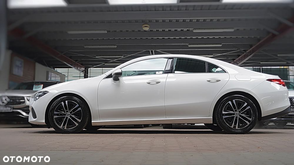 Mercedes-Benz CLA 200 7G-DCT - 8