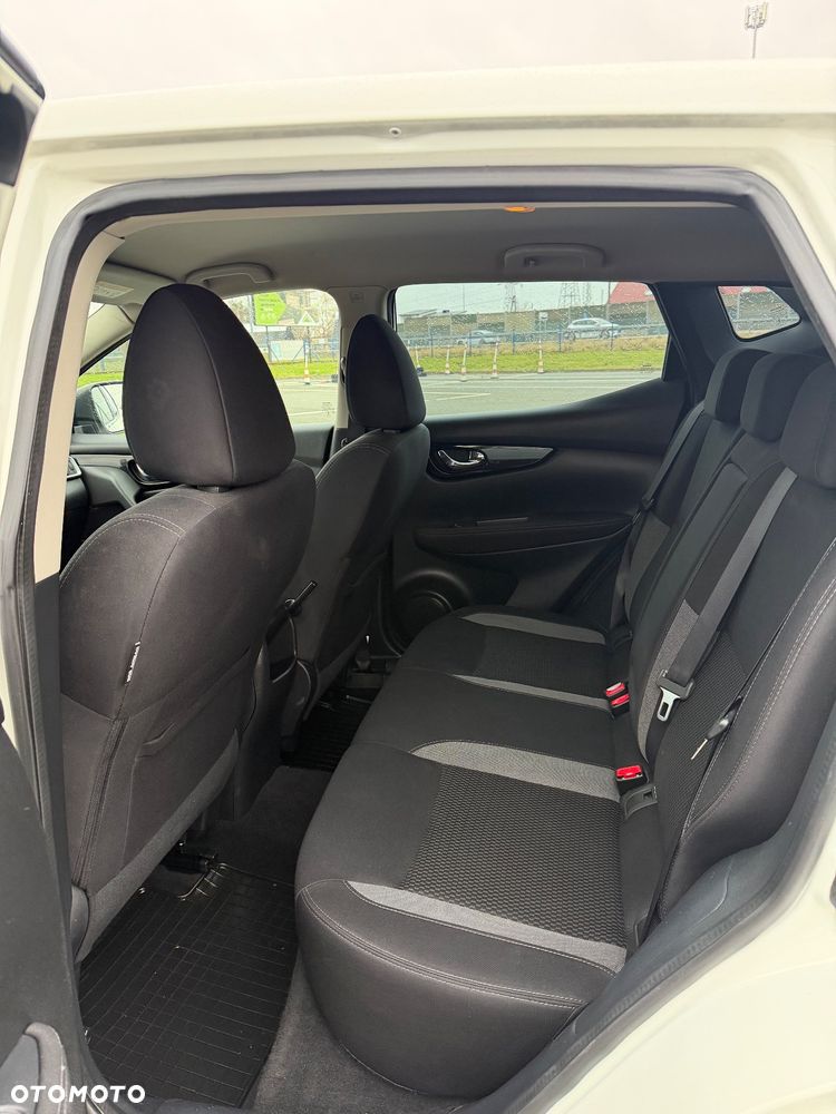 Nissan Qashqai - 23