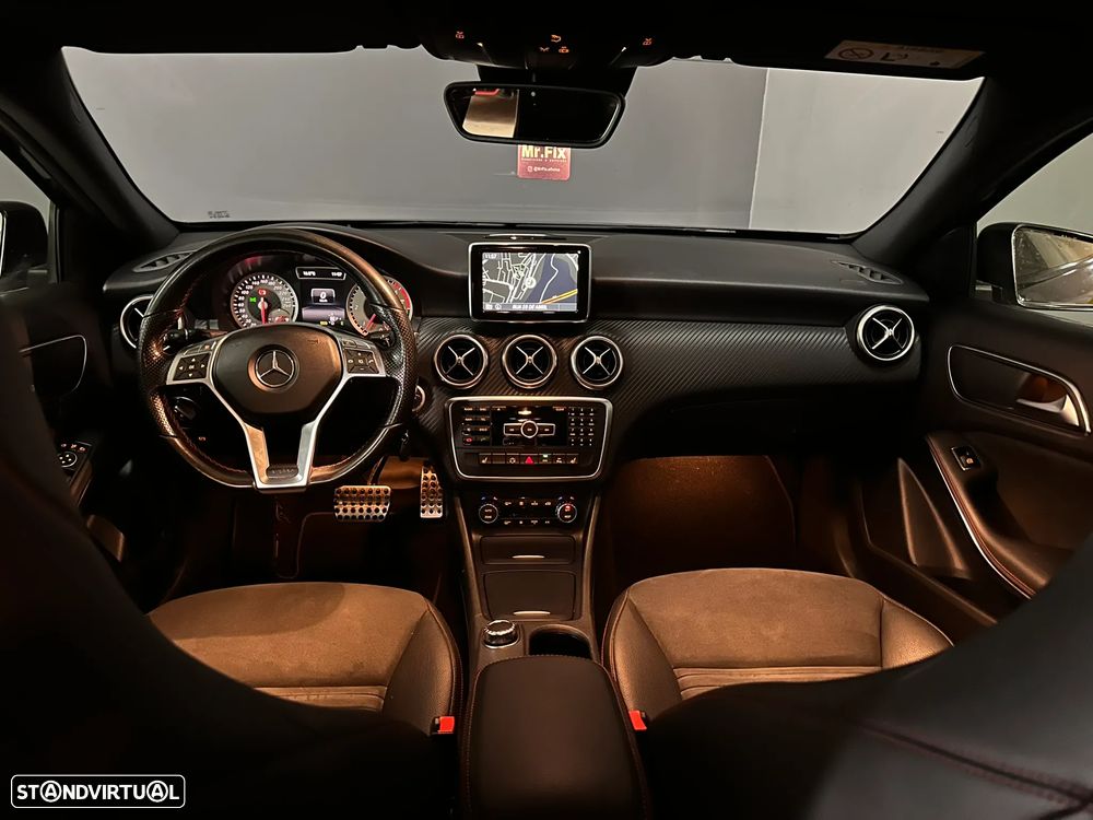 Mercedes-Benz A 220 d 7G-DCT AMG Line - 14