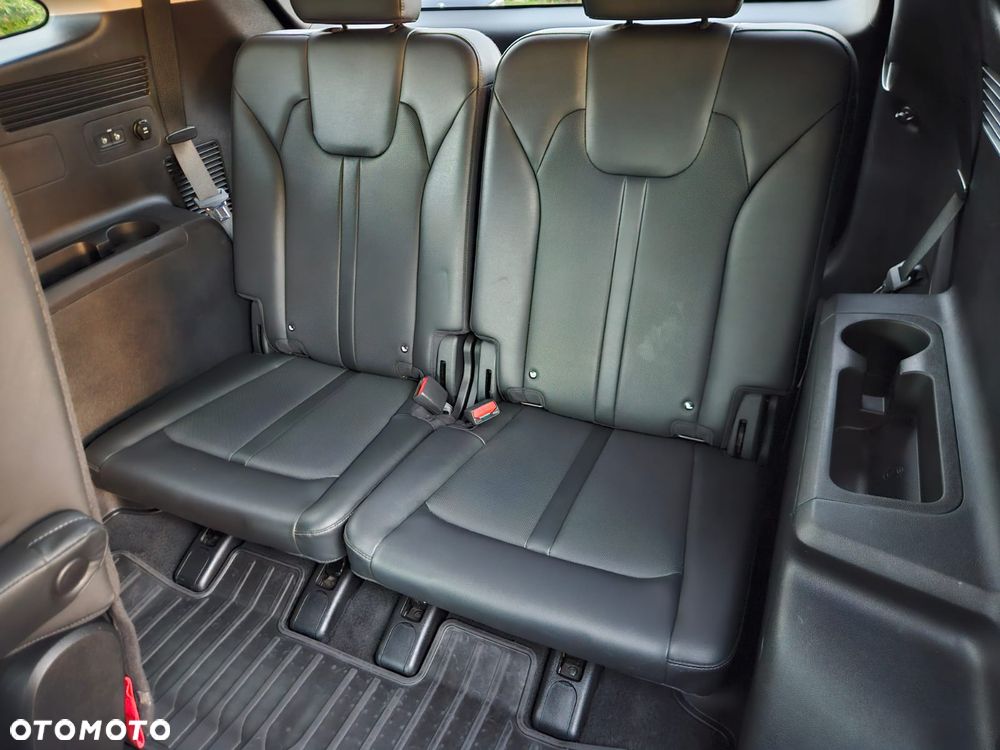 Kia Sorento - 25