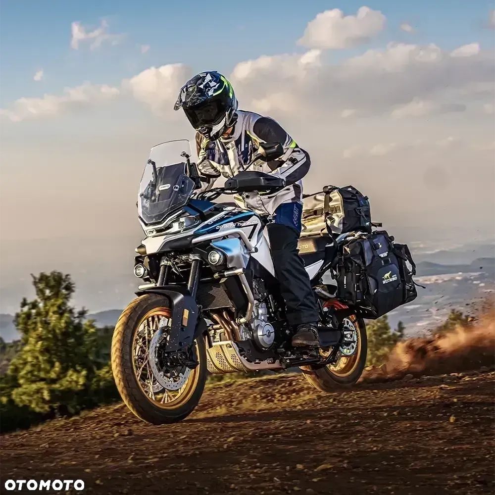 CFMoto MT - 22