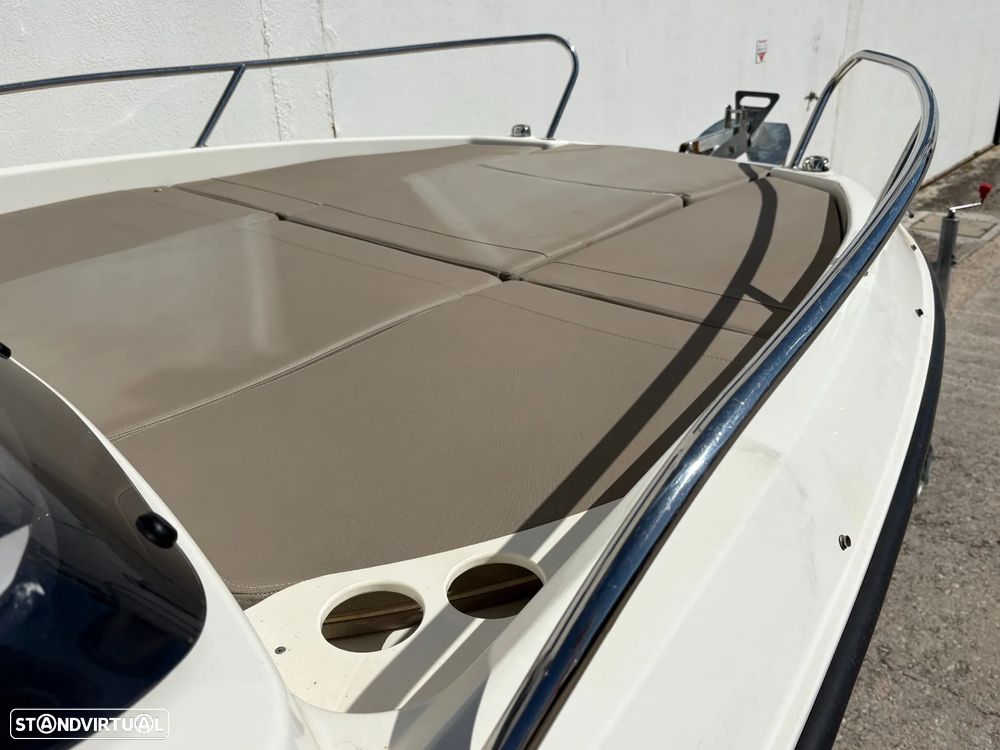 Quicksilver Activ 605 Sundeck - 13