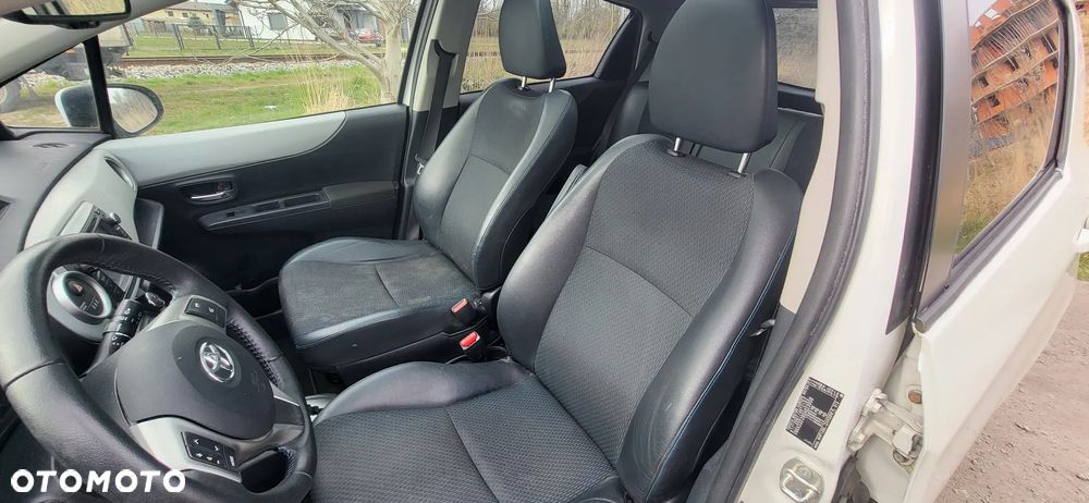 Toyota Yaris 1.5 VVT-i - 12