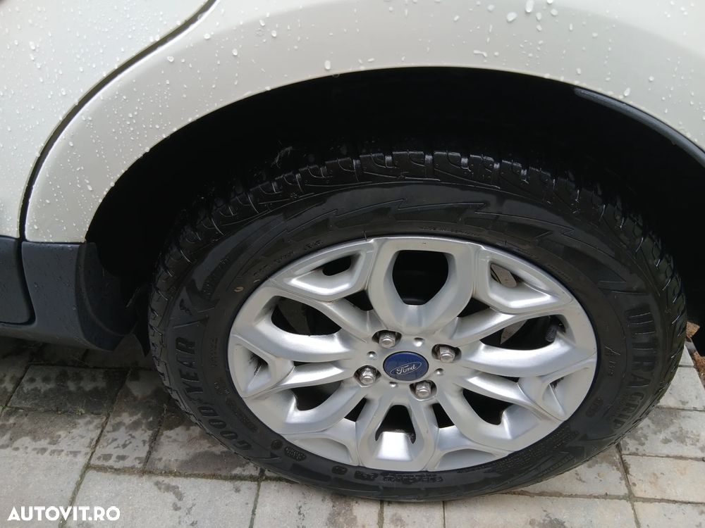 Ford EcoSport 1.5 TDCi Titanium - 18