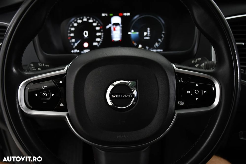 Volvo XC 90 T8 AWD Recharge Geartronic Inscription Expression - 24
