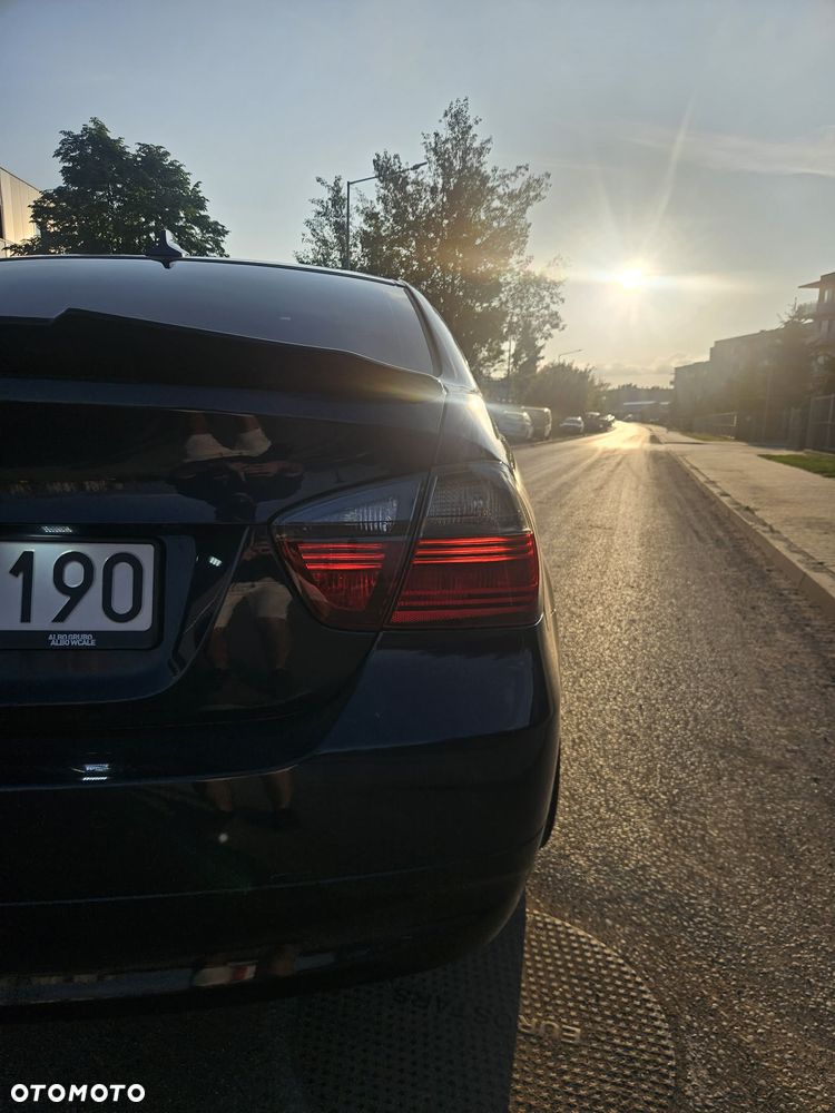 BMW Seria 3 330i - 4