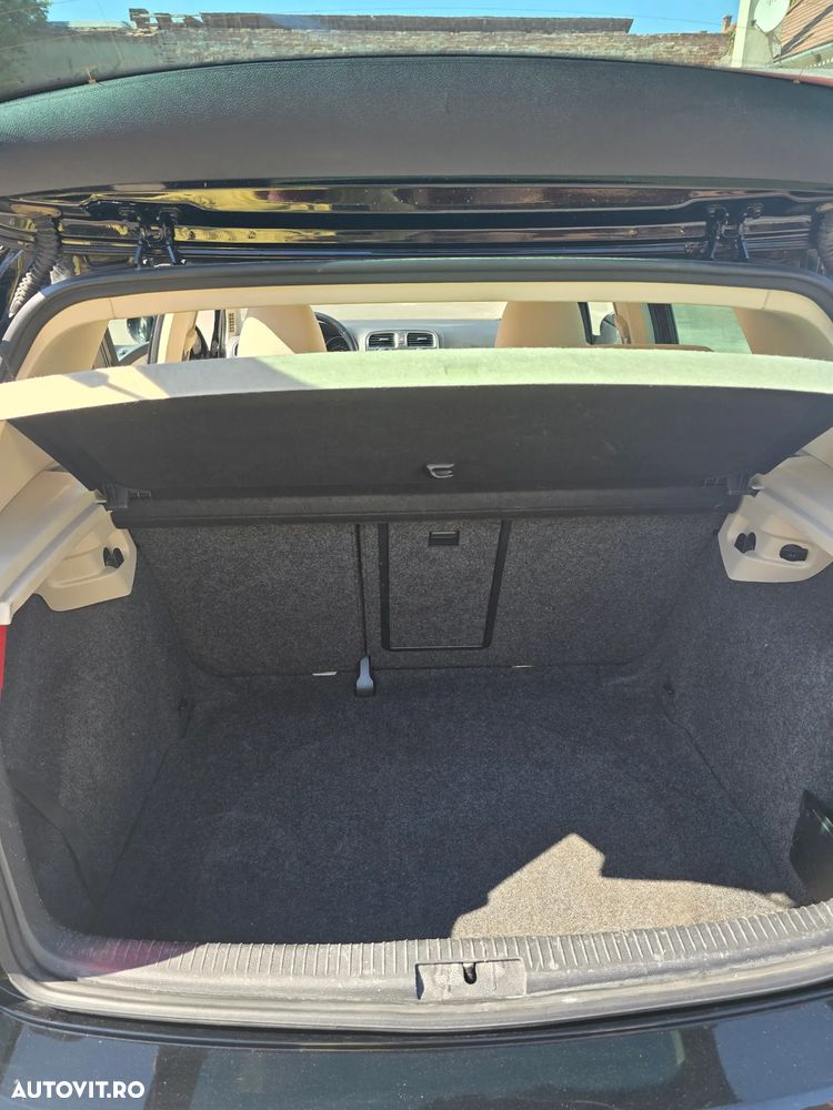 Volkswagen Golf 2010 photo 4