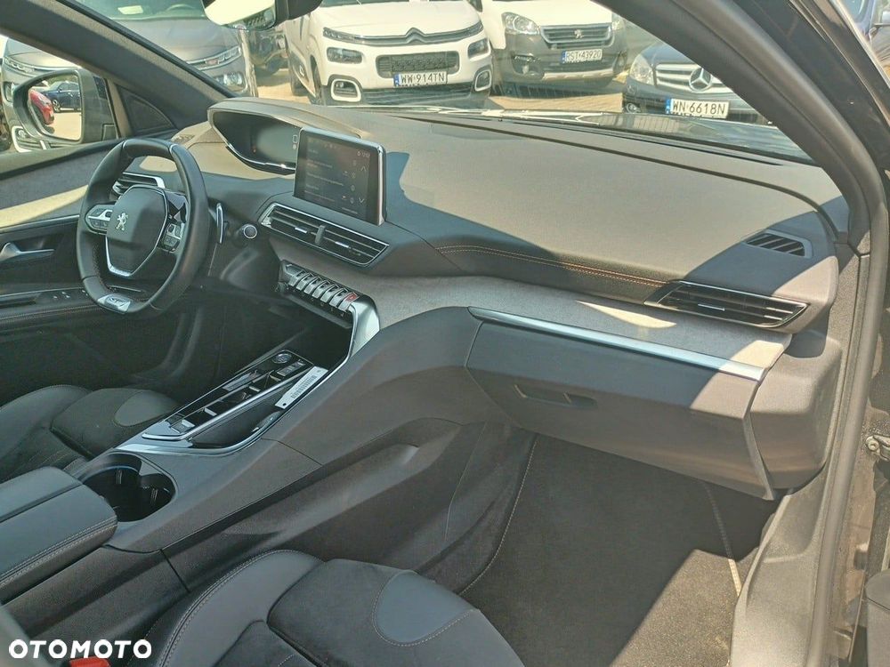 Peugeot 5008 - 16