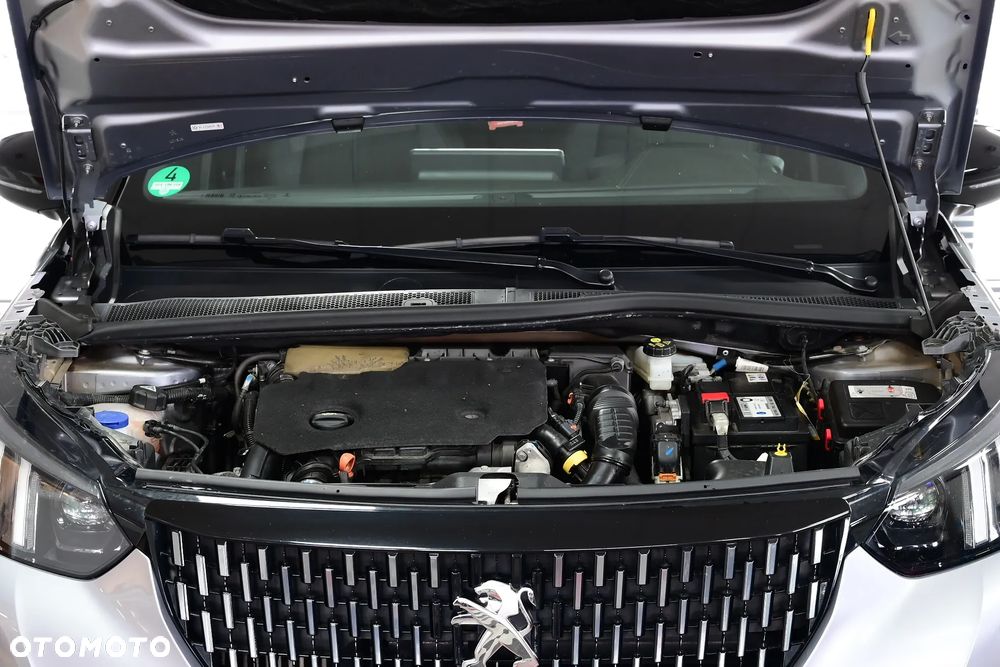 Peugeot 2008 BlueHDi 130 EAT8 GT Pack - 9