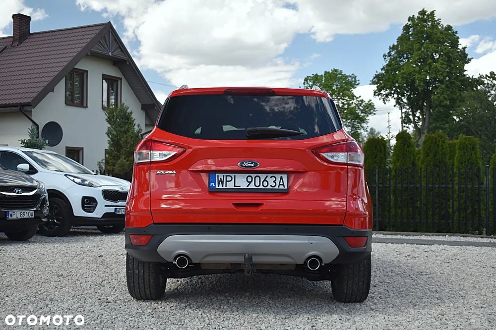 Ford Kuga 2.0 TDCi 2x4 Titanium - 8