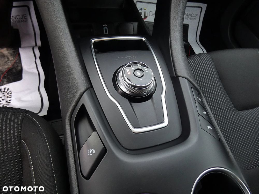 Ford Mondeo 2.0 EcoBlue Titanium - 26