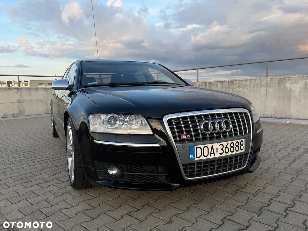 Audi S8 - 3