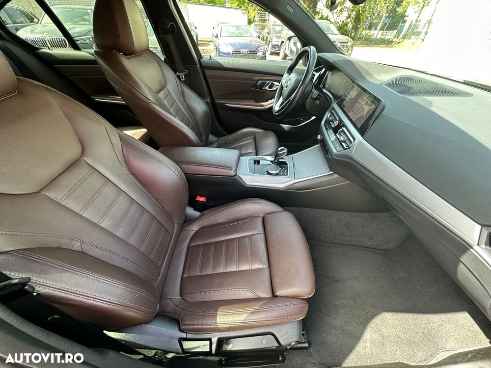 BMW Seria 3 330e Aut. Sport Line - 17