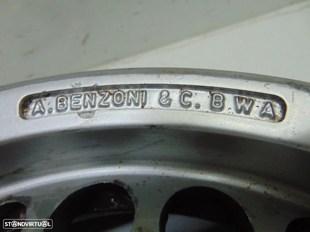 Alfa Romeo 33 1º modelo jante - 4