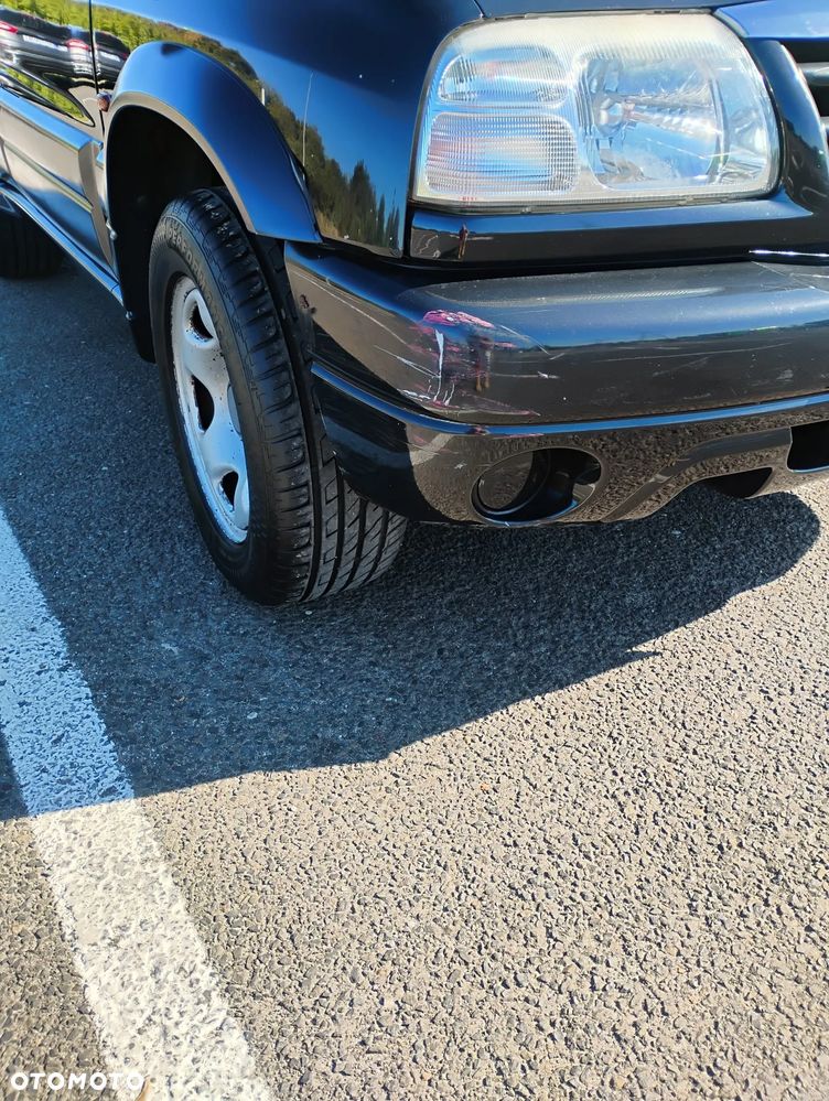 Suzuki Grand Vitara 2.0 - 14