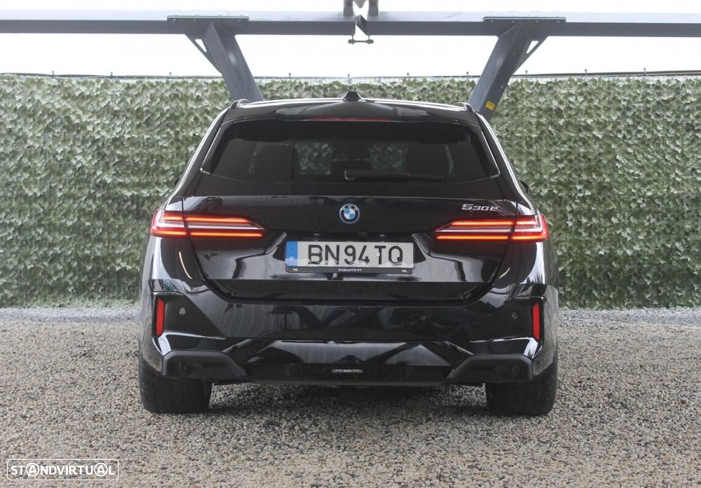 BMW 530 e Pack Desportivo M - 5