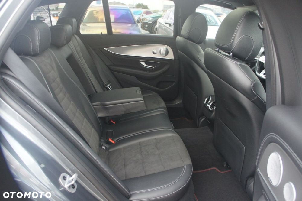 Mercedes-Benz Klasa E - 25