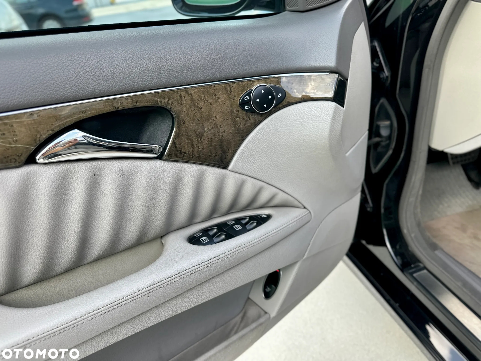 Mercedes-Benz Klasa E 220 CDI Avantgarde - 18