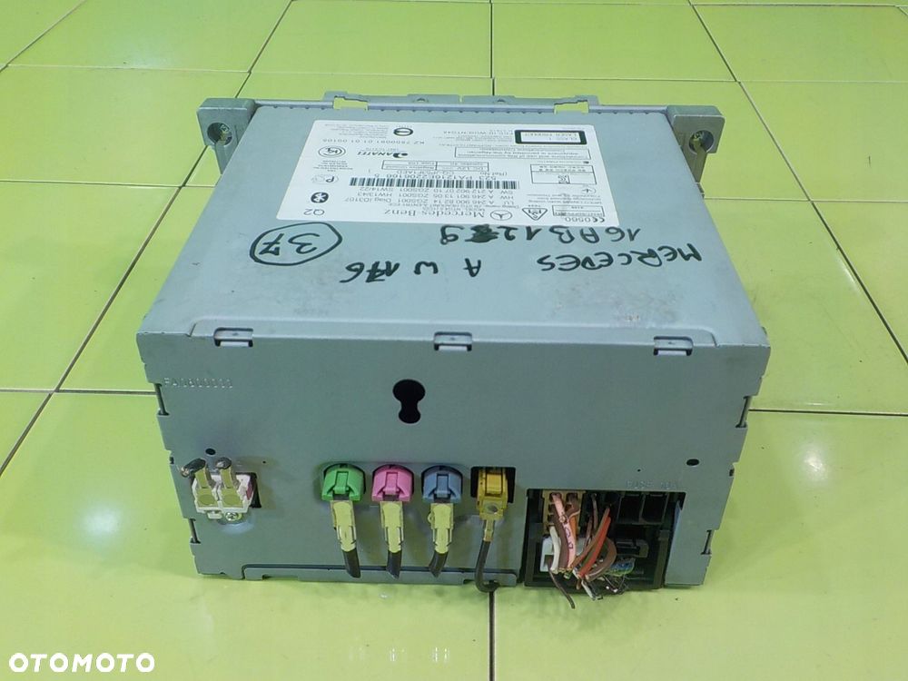 MERCEDES A W176 15r HB 5D radio A2469008214 A2469011305 A2129020710 - 4