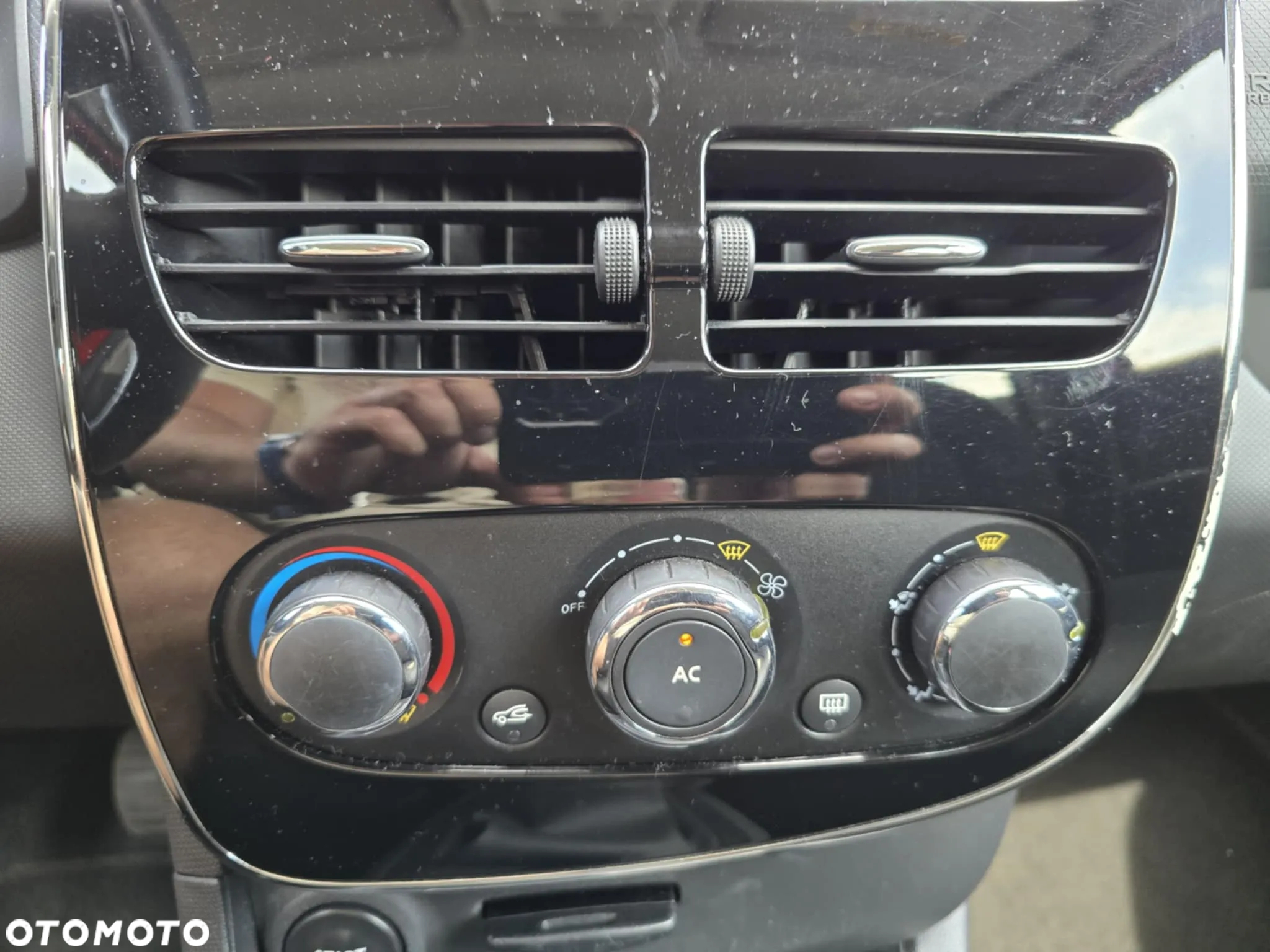Renault Clio 0.9 Energy TCe Limited - 33