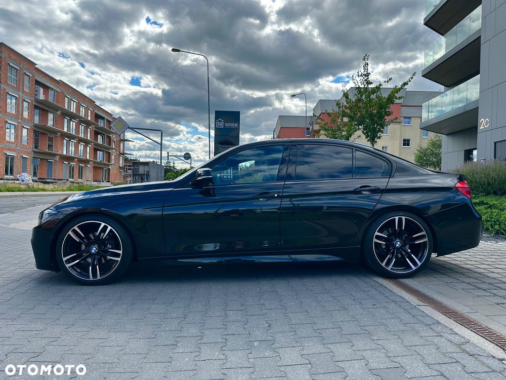 BMW Seria 3 318d Sport Line Shadow - 15