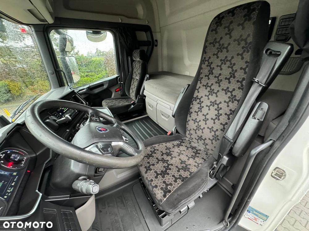 Scania R450 A4X2NA 4 PODUSZKI - 26