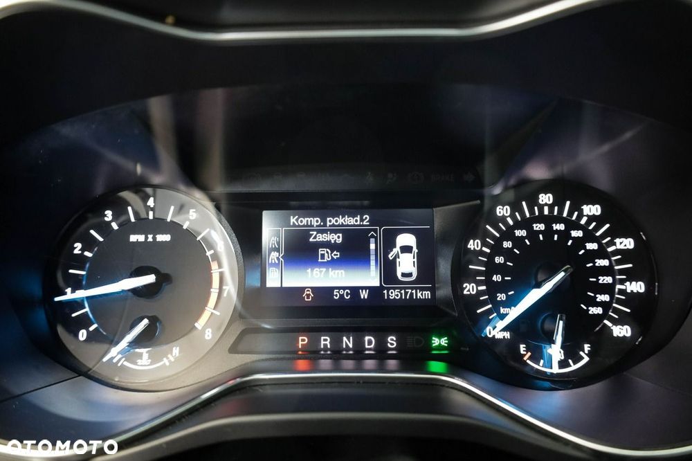 Ford Fusion - 16