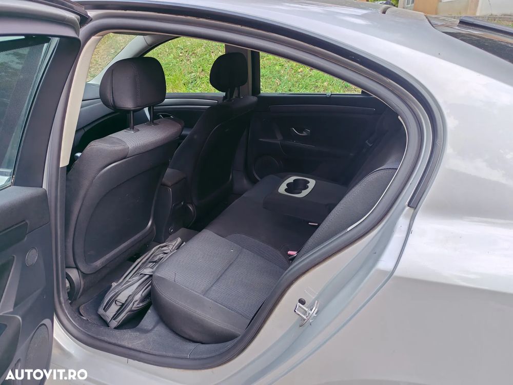 Renault Laguna - 4