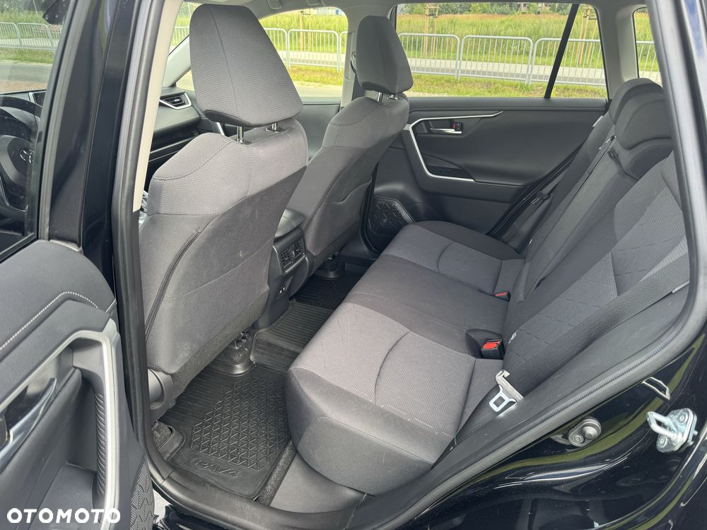 Toyota RAV4 - 7