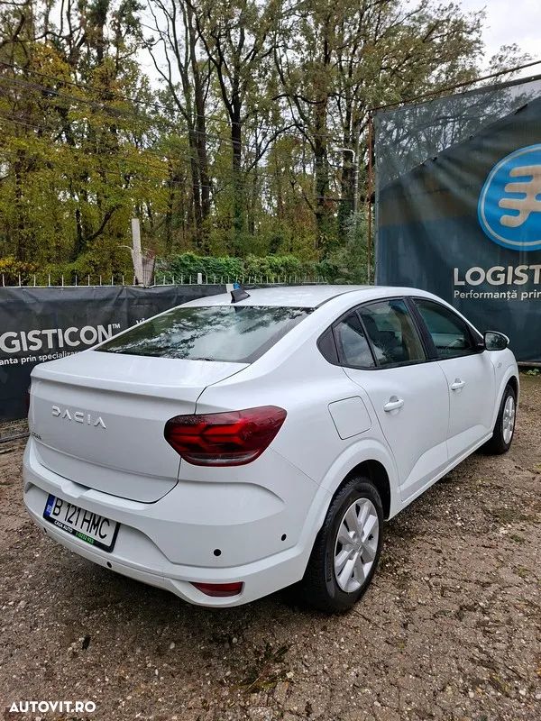 Dacia Logan TCe 90 Essential - 3