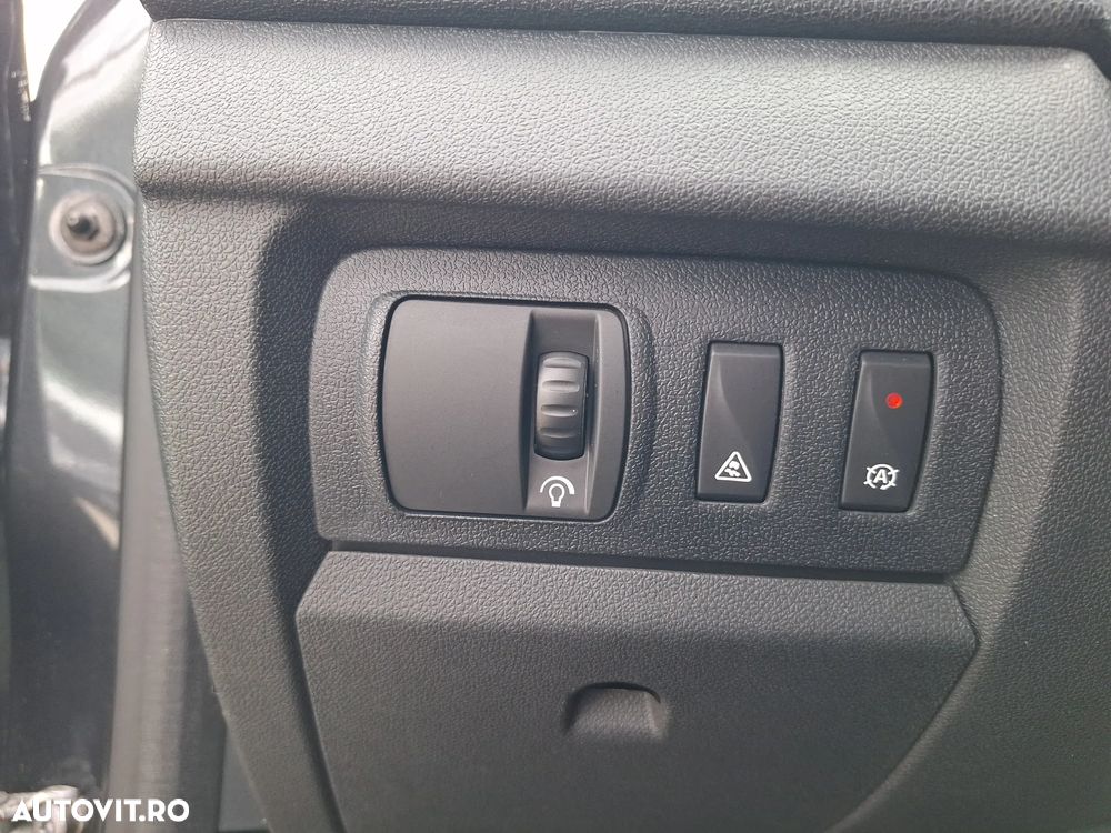 Renault Megane ENERGY dCi 110 Start & Stop Bose Edition - 11