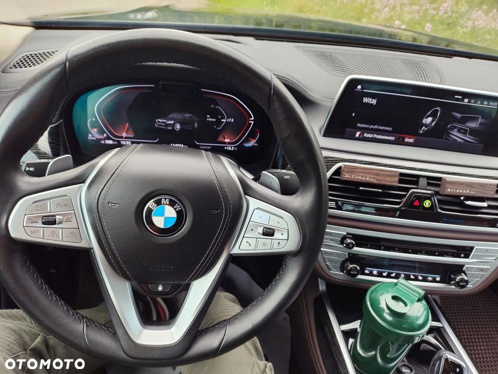 BMW Seria 7 740d xDrive mHEV sport - 16
