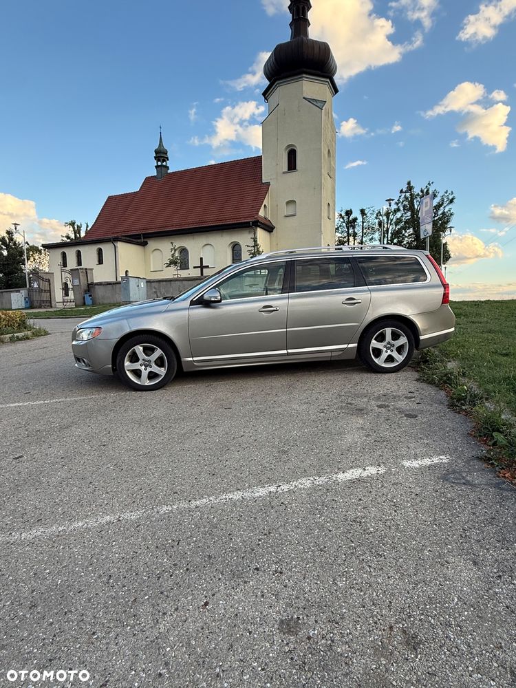 Volvo V70 2.0D Summum - 12