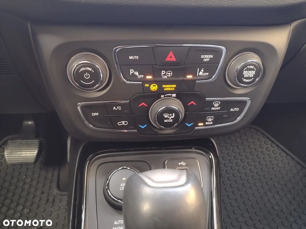 Jeep Compass 1.4 TMair Limited 4WD S&S - 12