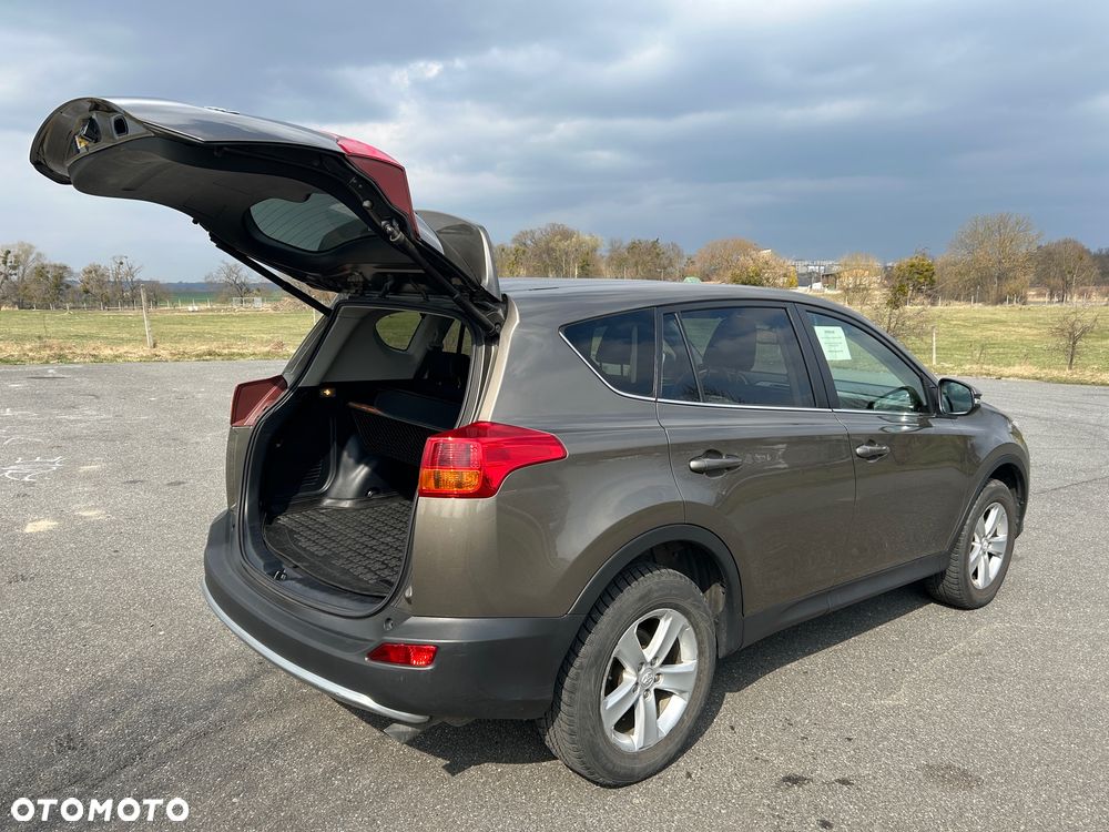Toyota RAV4 2.0 D-4D Premium - 4